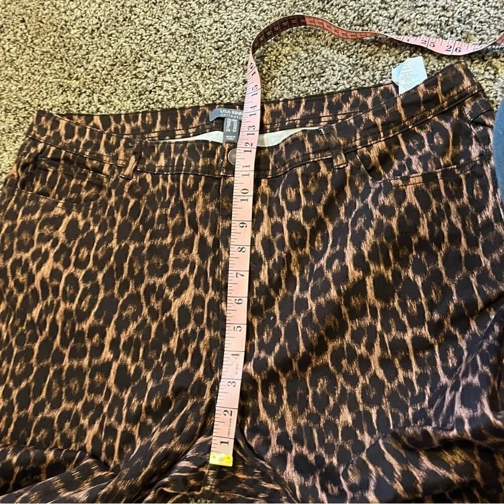 NWOT Lisa Rinna Collection Printed Ankle Jeans Jeans